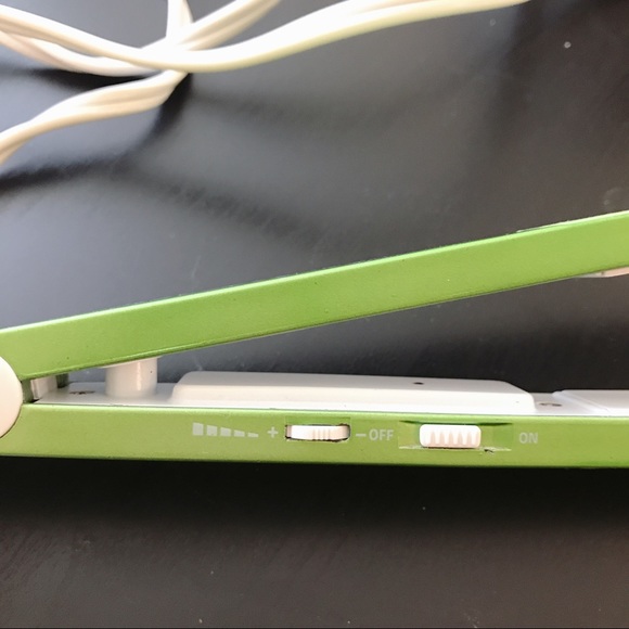 Vidal Sassoon Flat Iron - Picture 4 of 5